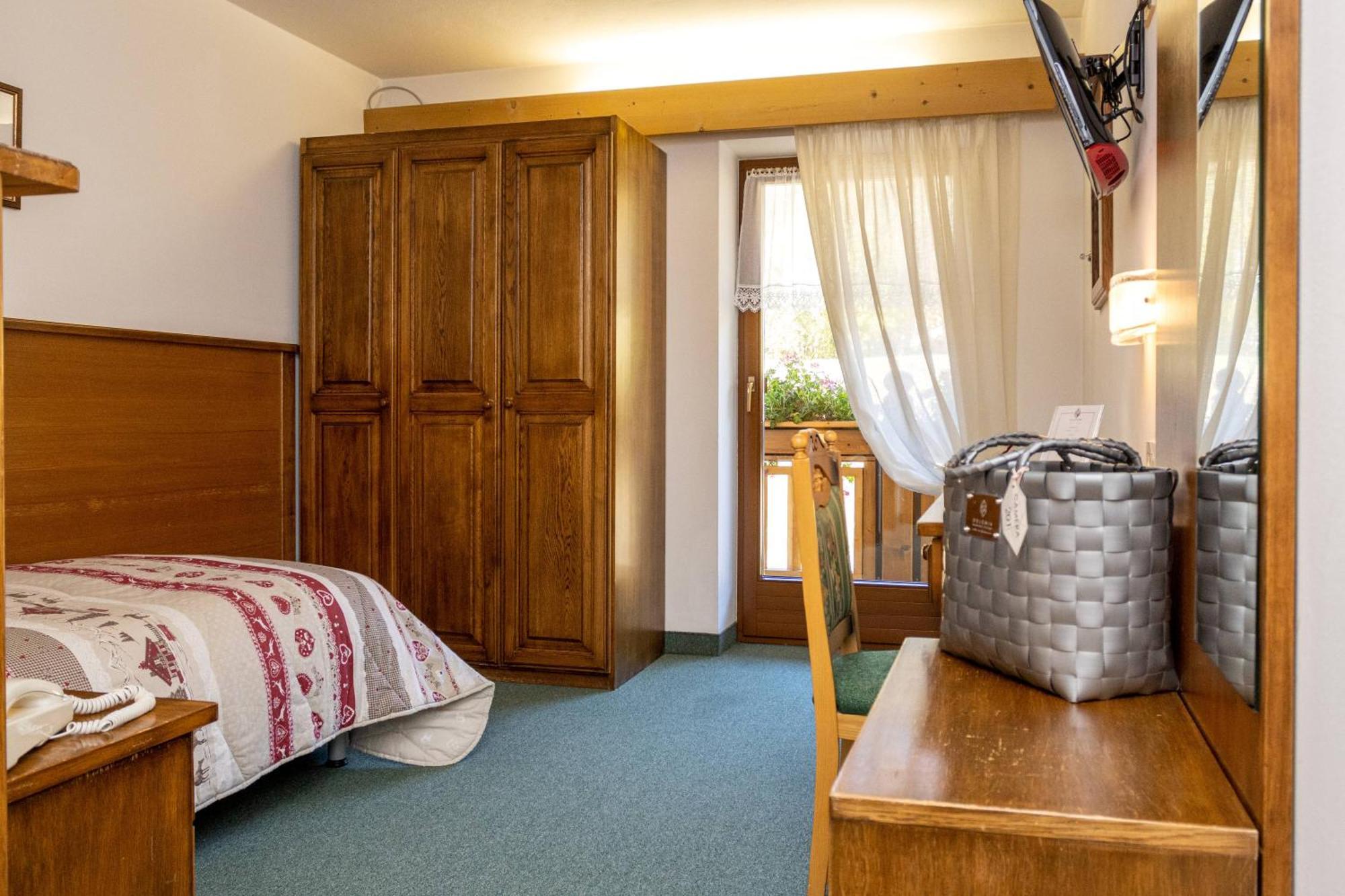 Wellness Hotel Dolomia Soraga Buitenkant foto