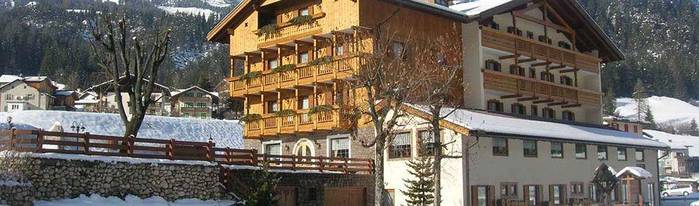 Wellness Hotel Dolomia Soraga Buitenkant foto